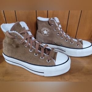Brown fur lined Converse Chuck Hightop sneakers women's 7